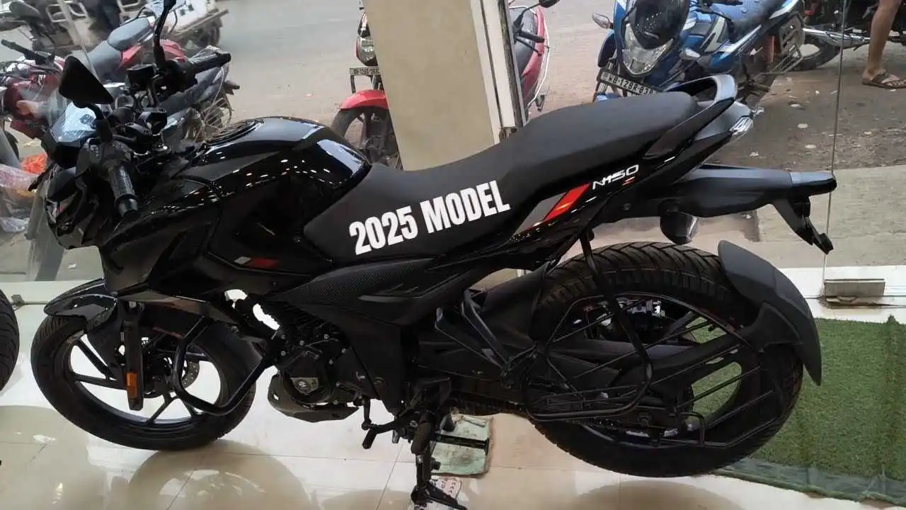 Image of the new Bajaj Pulsar P150 2025